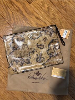 Patricia Nash Map Print Computer Bag - Tan & Blue & Green NWT